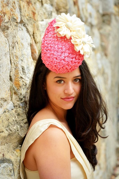 peach colourd percher with cream flowers