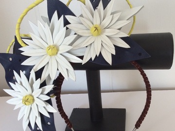 For Rent: Navy and white daisy crown