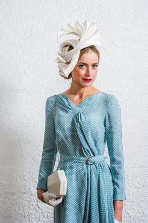 Cream pleated straw headpiece