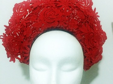 For Rent: Beautiful red lace crown