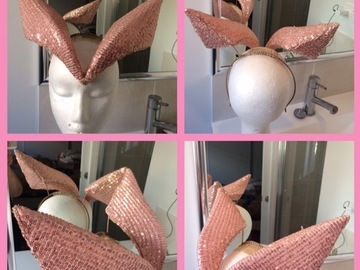 For Rent: Beautiful rose gold winged percher