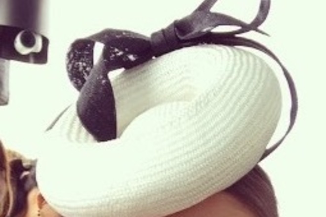 Louise Macdonald 'Veronique' headpiece White & Black 
