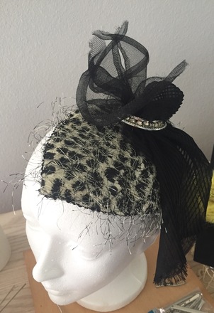 Black animal print percher