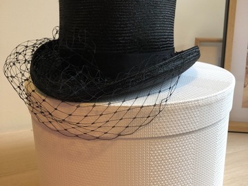 For Sale: ‘Top of the Day’ Jill & Jack Top Hat