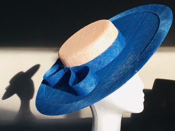 For Sale: Blue Boater