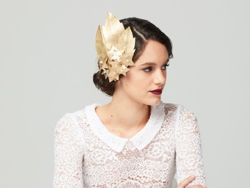 For Sale: Lucere in Gold Leather