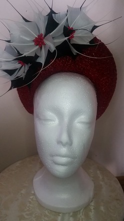 Red straw halo crown