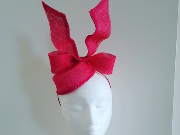 For Rent: Pink pillbox with structured bow