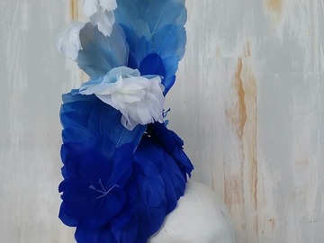 For Sale: Ombre blue feather headpiece