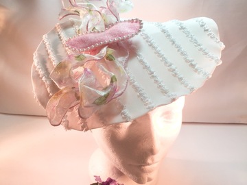 For Sale: White saucer headpiece Kiss lips Collection 
