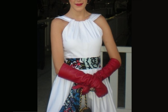 'TRAVIATA’ Red Elbow Length Ruched Leather Gloves