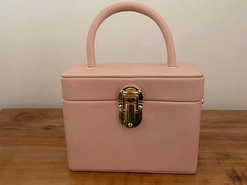 For Rent: Truxie Top Handle Box Bag