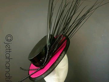 For Sale: Jettah & Till Design black and pink leather boater with spr 