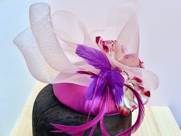 For Sale: Metallic Hot Pink Percher