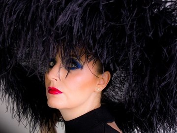 For Sale: Black extra large feature hat with ostrich feather trim