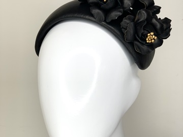 For Sale: Bouquet Bandeau in Black & Gold 