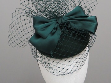 For Sale: Bottle green bow pillbox 