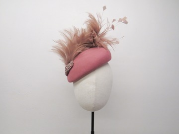 For Sale: Dusky pink and pearl pillbox 