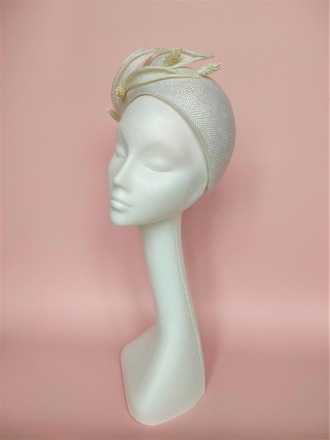 White straw halo with dried flower and rolled petal trim