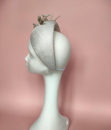 White straw halo with dried flower and rolled petal trim