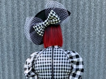 For Rent: Black brim with gingham band and bow