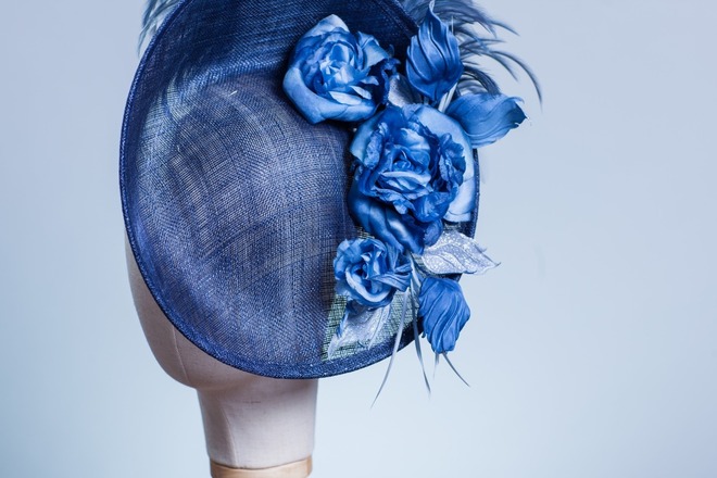 Helen - sweeping blue saucer with silk roses