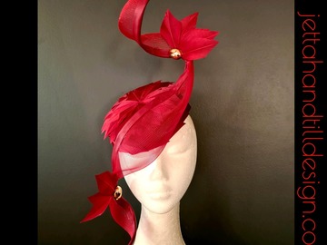 For Sale: Red feather with sculpted veil cocktail piece 