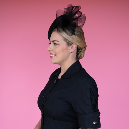 Ina Bouquet in Black