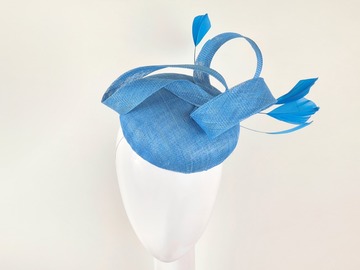 For Sale: Blue Straw Fascinator Cocktail Hat - Abril