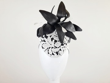 For Sale: Black & White Leather Floral Cocktail Hat - Noemi