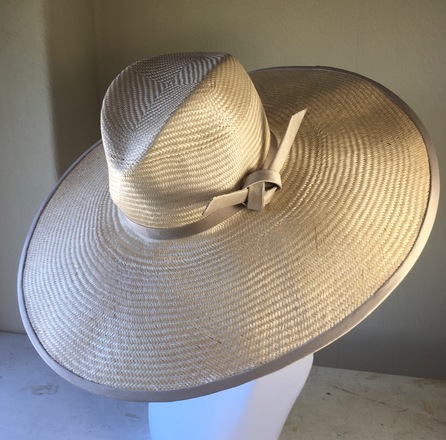 XLG Brim Buntal Fedora Creamy Natural/Beige Satin Trim