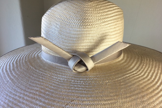 XLG Brim Buntal Fedora Creamy Natural/Beige Satin Trim