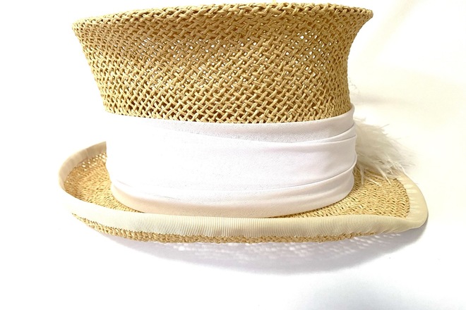 Ladies top hat 