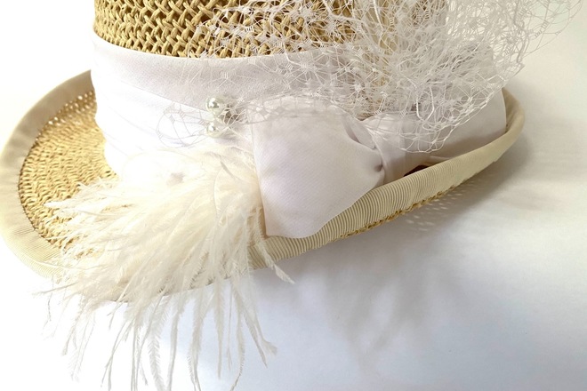 Ladies top hat 