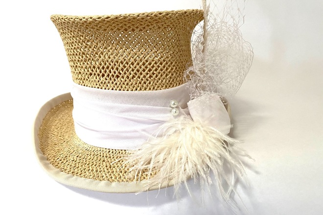 Ladies top hat 