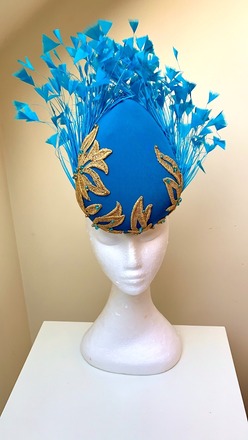Tilly Percher in Teal Blue
