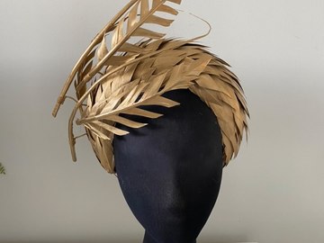 For Rent: Gold feather headband 