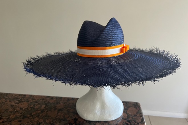 Navy big HAT