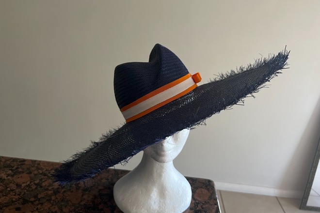 Navy big HAT