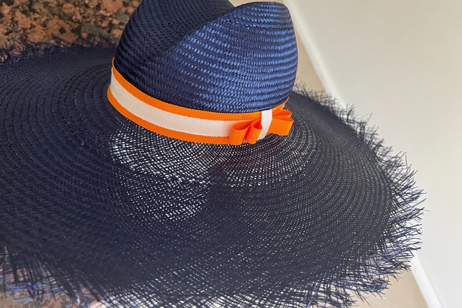 Navy big HAT