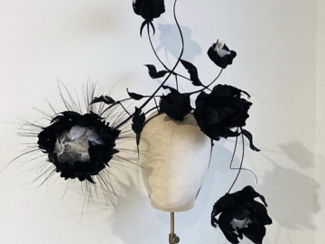 For Sale: Flower headpiece by Eve til dawn 