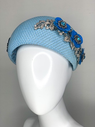Hepburn jewelled Halo