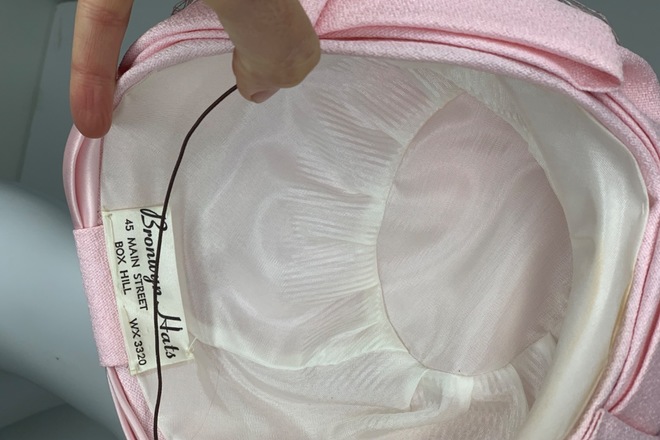 Vintage baby pink turban pillbox hat