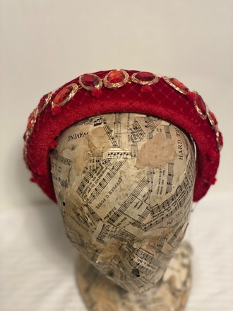 Ted headband with jewels wrapped in veiling 