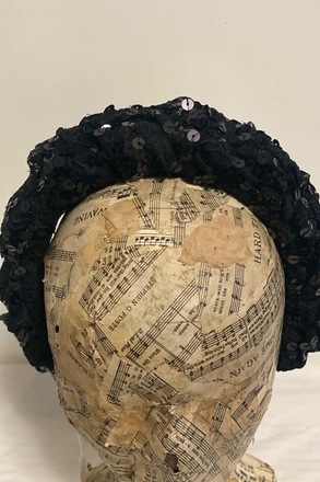 Black sequinned headband 