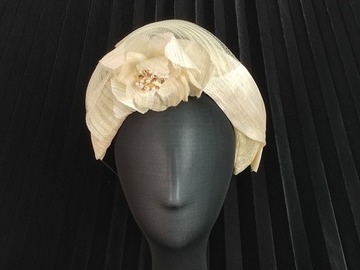 For Sale: Ivory cream Halo 