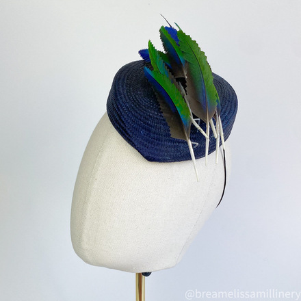 Jaida/Stylish Navy Buntal Hat with Parrot Feathers