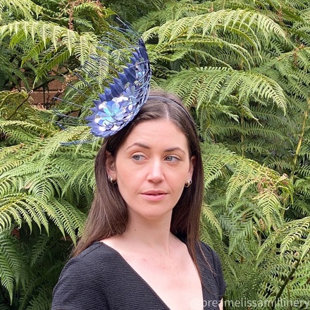 Jasmine/Hand-Blocked Foss Shape with Nagoire Feathers