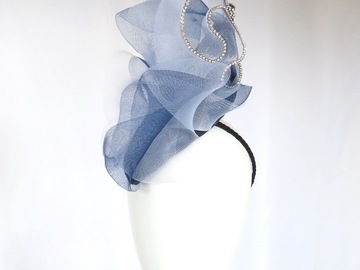 For Sale: Navy Blue and White Crinoline Headpiece