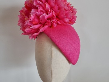 For Sale: Bella - Pink Flower Hugger
